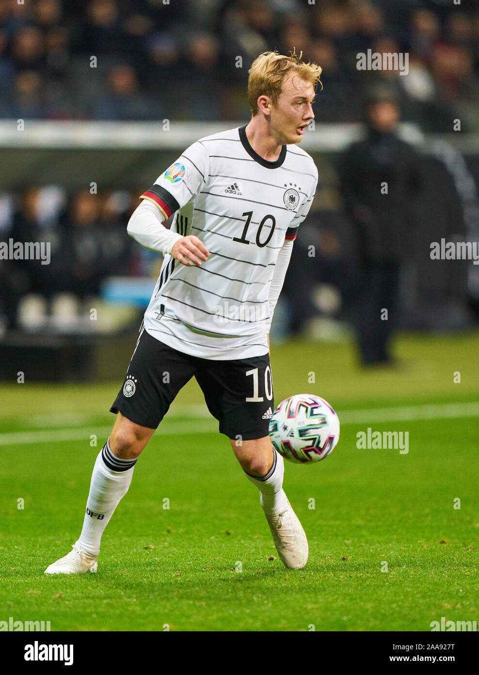 Frankfurt am Main, Deutschland. Nov, 2019 19. EURO QUALI 2020 Germany-North Irland, Frankfurt, 19.November 2019. Julian BRANDT, DFB 10 Deutschland - Nordirland 6:1 Wichtig: DFB-Vorschriften die Verwendung von Fotografien als Bildsequenzen und/oder quasi-Video zu verbieten. Die Qualifikation für die Europameisterschaft, EM Quali, 2020 Saison 2019/2020, 19. November 2019 in Frankfurt am Main, Deutschland. Credit: Peter Schatz/Alamy leben Nachrichten Stockfoto