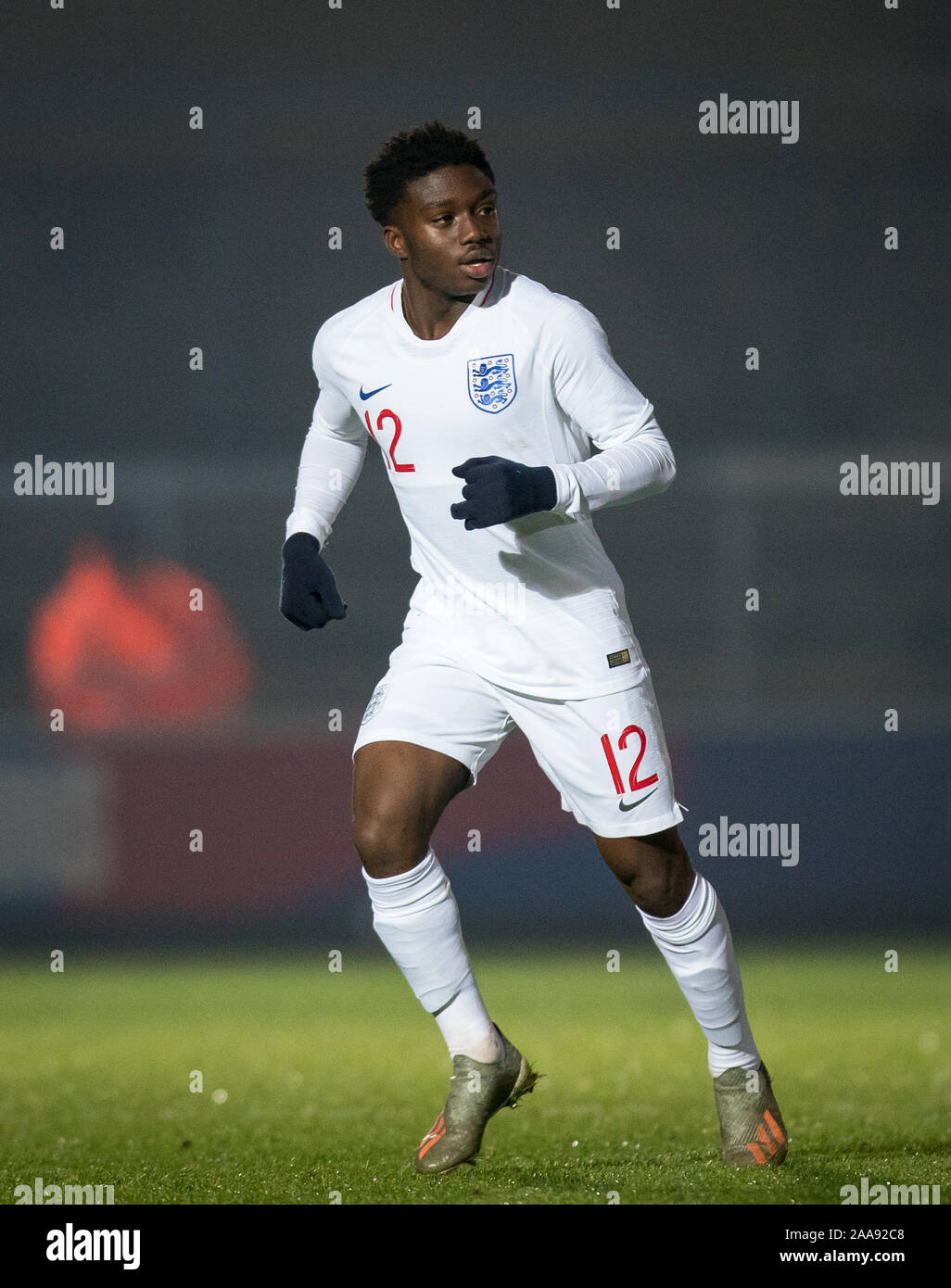 High Wycombe, UK. Nov, 2019 19. Tariq Lamptey (Chelsea) von England U20 während der internationalen Match zwischen England U20 und U21 im Adams Island Park, High Wycombe, England am 19. November 2019. Foto von Andy Rowland. Credit: PRiME Media Images/Alamy leben Nachrichten Stockfoto
