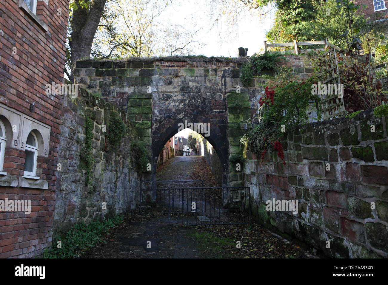 Traitors Gate in St Mary's Wasser Lane in Shrewsbury, restauriert vor etwa drei Jahren aus dem 13. Jahrhundert ist ein Teil der Stadtmauer. Stockfoto