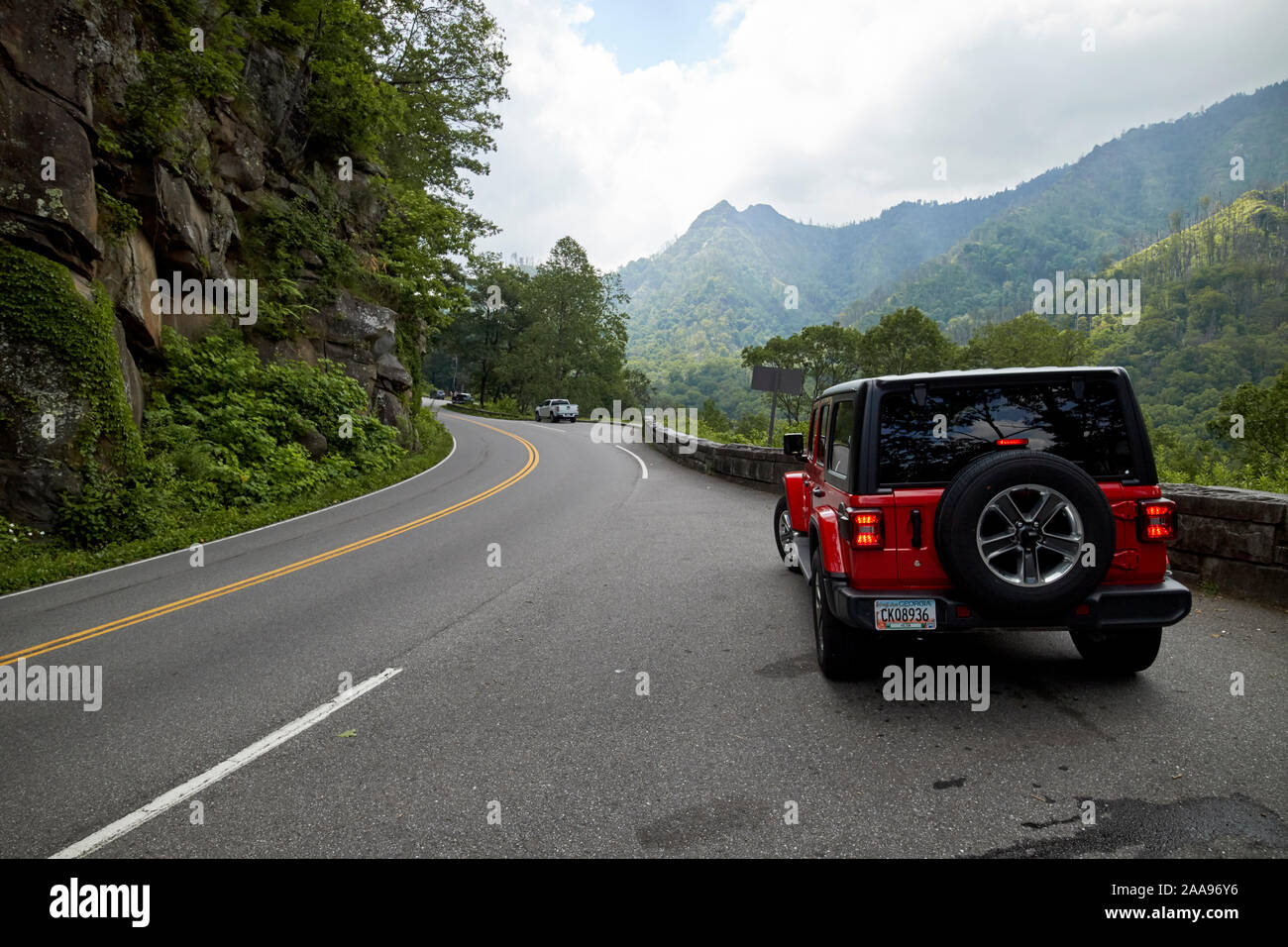 Parken in Layby auf Parkway us 441 highway Route durch Great Smoky Mountains National Park mit Blick auf Chimney tops Usa Stockfoto