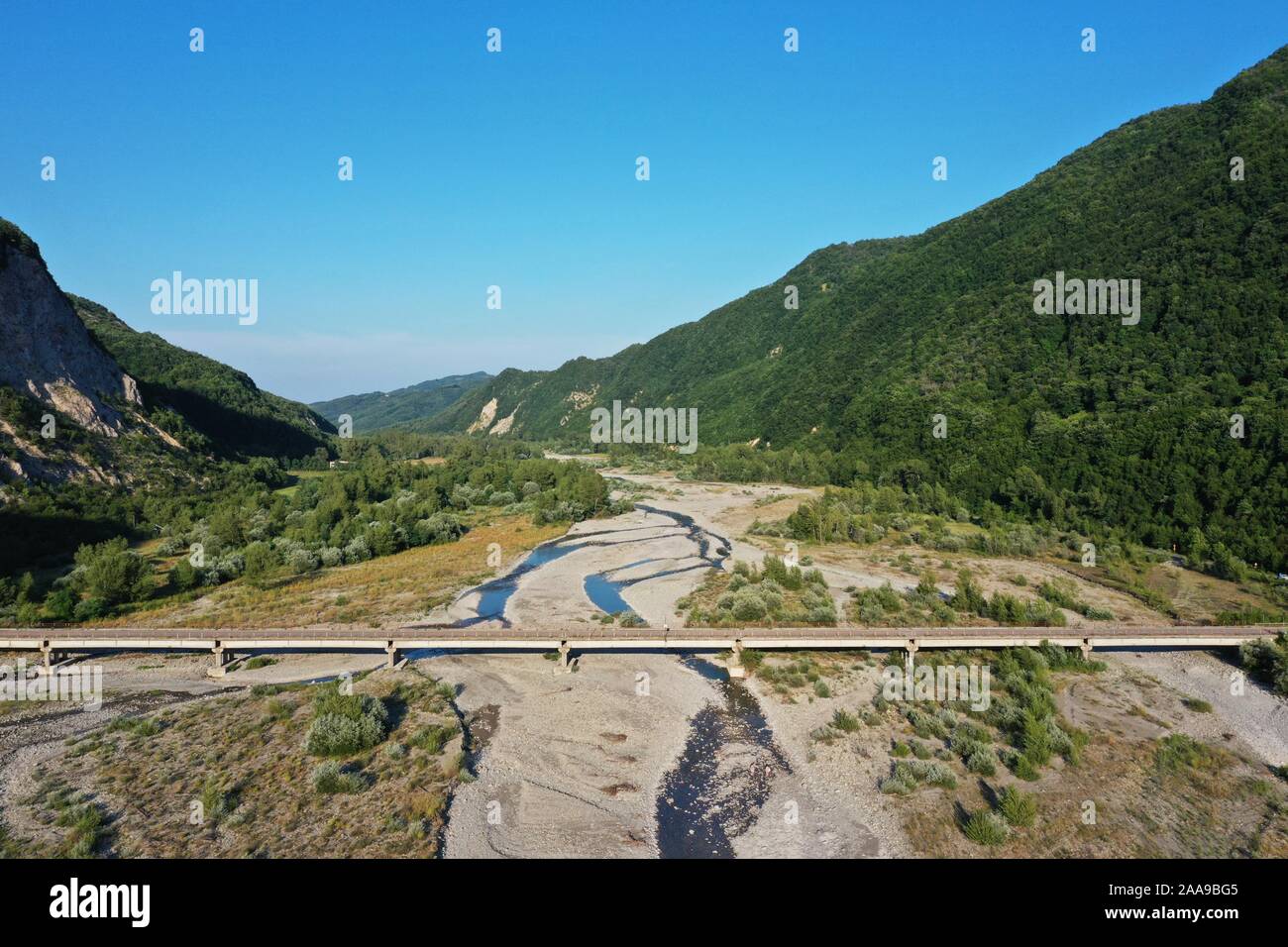 Der Bereich der Trias Gips erstreckt sich über 10 km entlang der oberen Tal der Secchia River zwischen den Castelnovo ne' Monti und Villa Minozzo Stockfoto