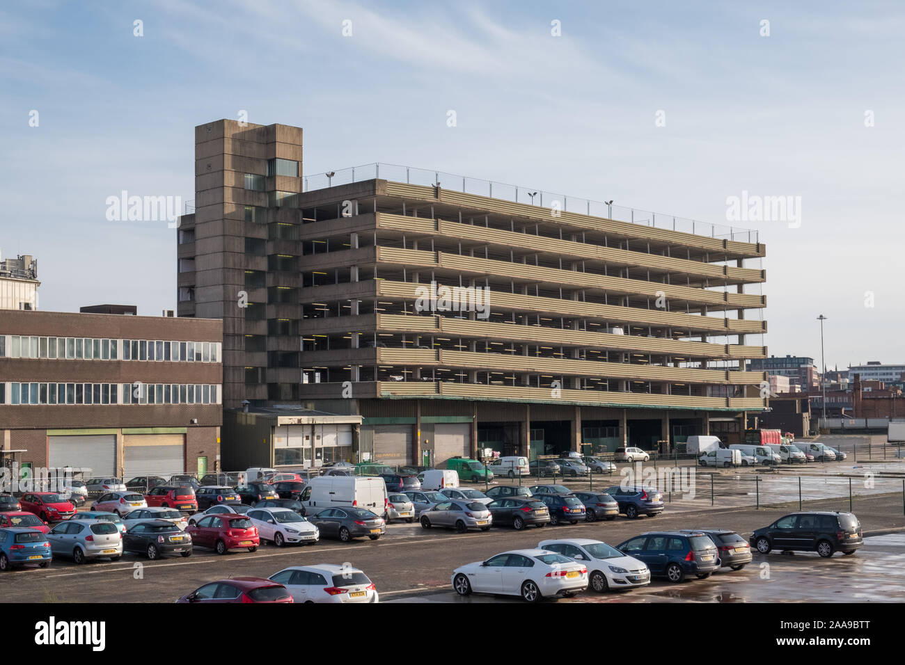 Moat Lane Parkplatz im Zentrum von Birmingham ist ein Beispiel für eine brutalist design Gebäude Stockfoto