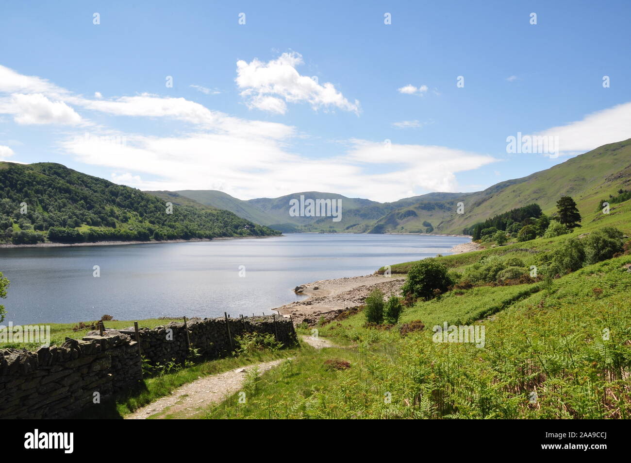 Fußweg auf der Seite des Haweswater, Cumbria Stockfoto