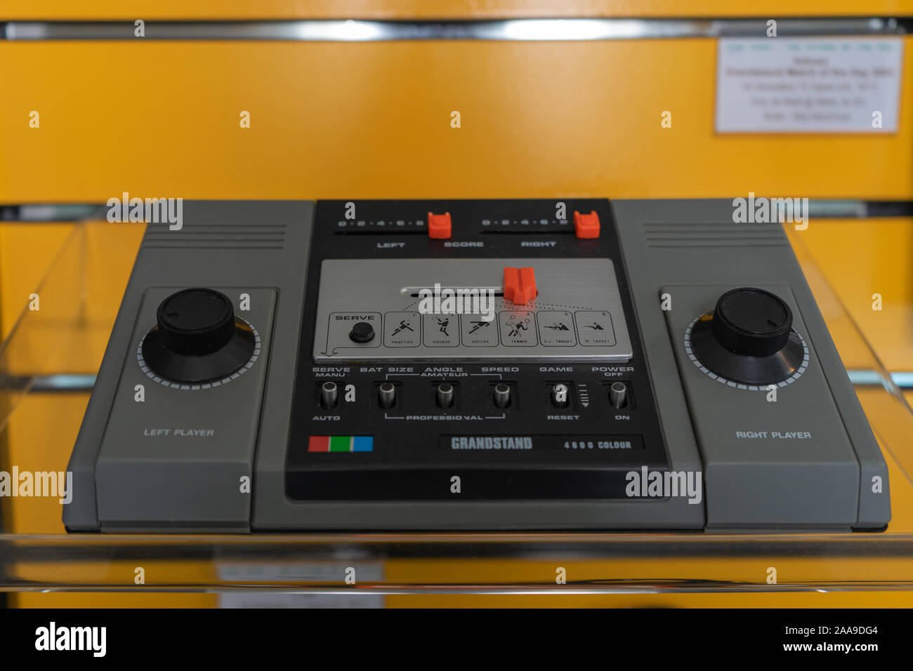 Eine Tribüne 4600 Farbe Konsole aus den 80er Jahren Stockfoto