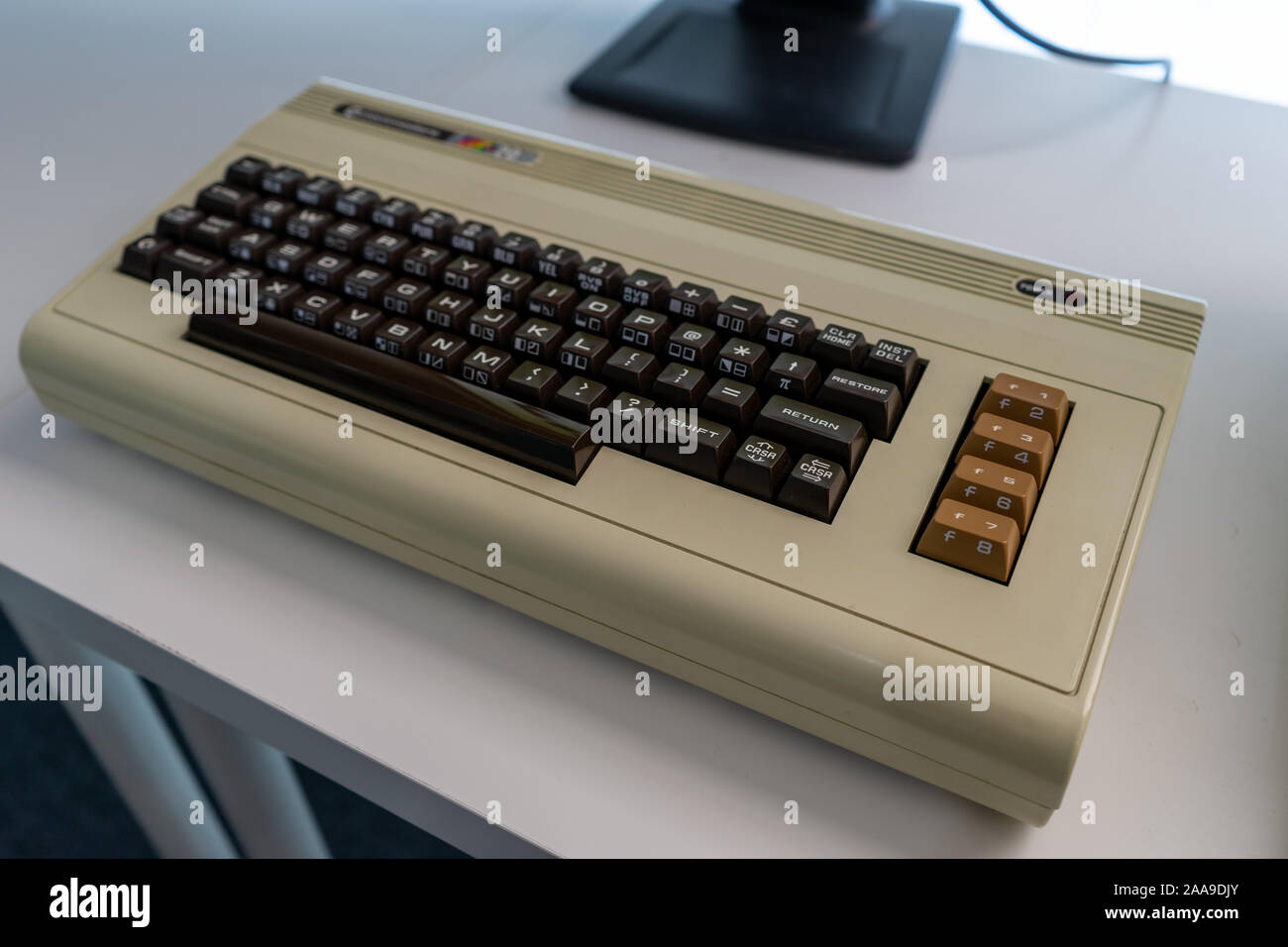 Ein Commodore 64 Vintage Computer in den 1980er Jahren eine sehr populäre retro Home Computer oder PC produziert Stockfoto