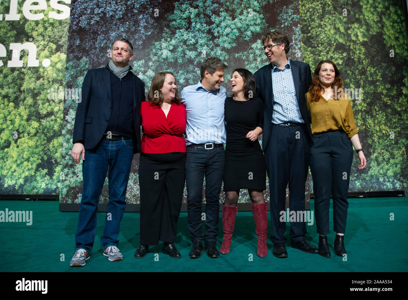 Die Neue Parteifuhrung Von Links Marc Urbatsch Bundesschatzmeister Ricarda Lang Stellvertretender Bundesvorsitzender Bundnis 90 Die Grunen Robert Habeck Bundesvorsitzender Bundnis 90 Die Grunen Annalena Baerbock Bundesvorsitzender Bundnis 90