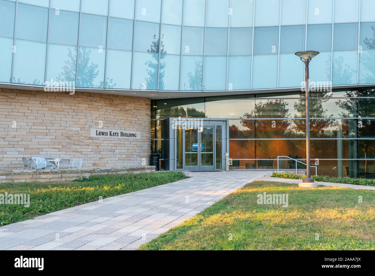 UNIVERSITY PARK, PA/USA, 27. September 2019: Lewis Katz Gebäude an der Penn State University. Stockfoto