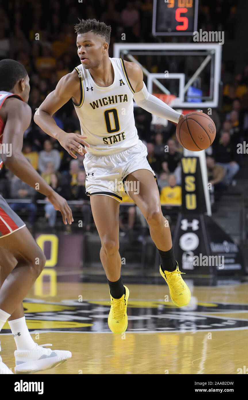 Wichita, Kansas, USA. Nov, 2019 19. Wichita Zustand Shockers guard Dexter Dennis (0) übernimmt den Ball während der NCAA Basketball Spiel zwischen den Gardner-Webb Runnin' Bulldoggen und die Wichita State Shockers an Charles Koch Arena in Wichita, Kansas. Kendall Shaw/CSM/Alamy leben Nachrichten Stockfoto