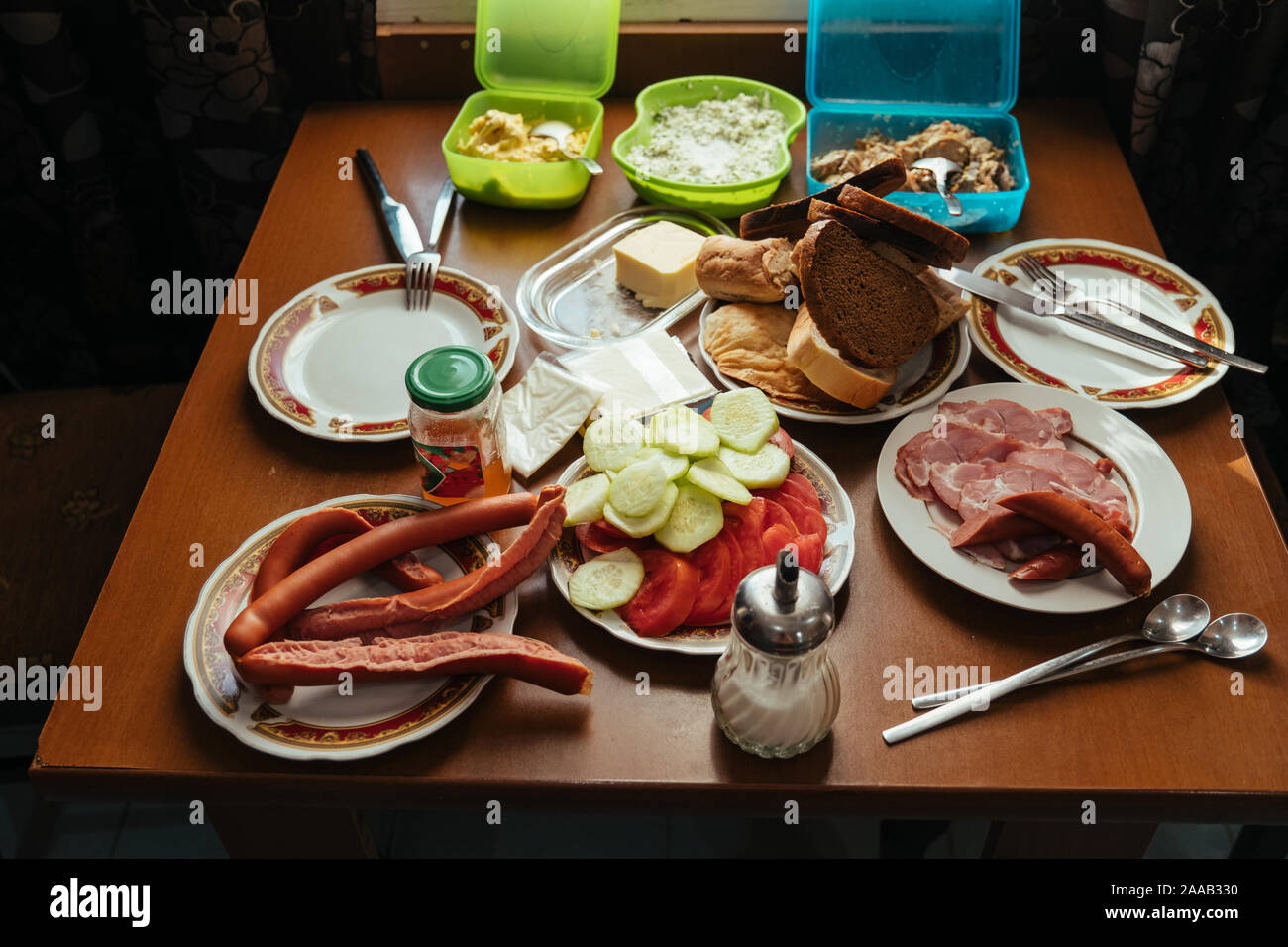 In Georgisch home Frühstück auf der Kitcken Stockfoto