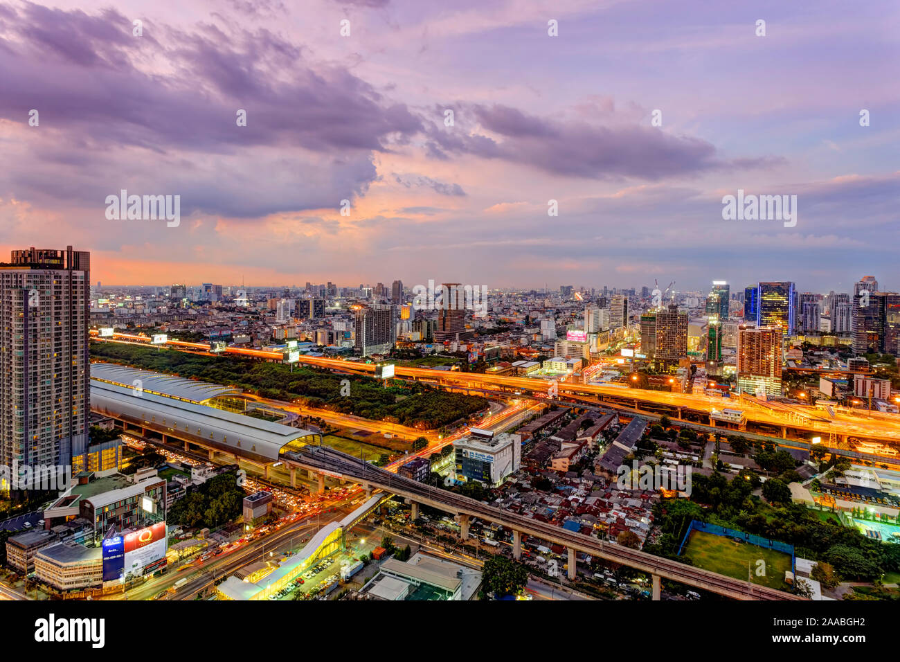 Makkasan Richtung Rama IX, Bangkok Stockfoto