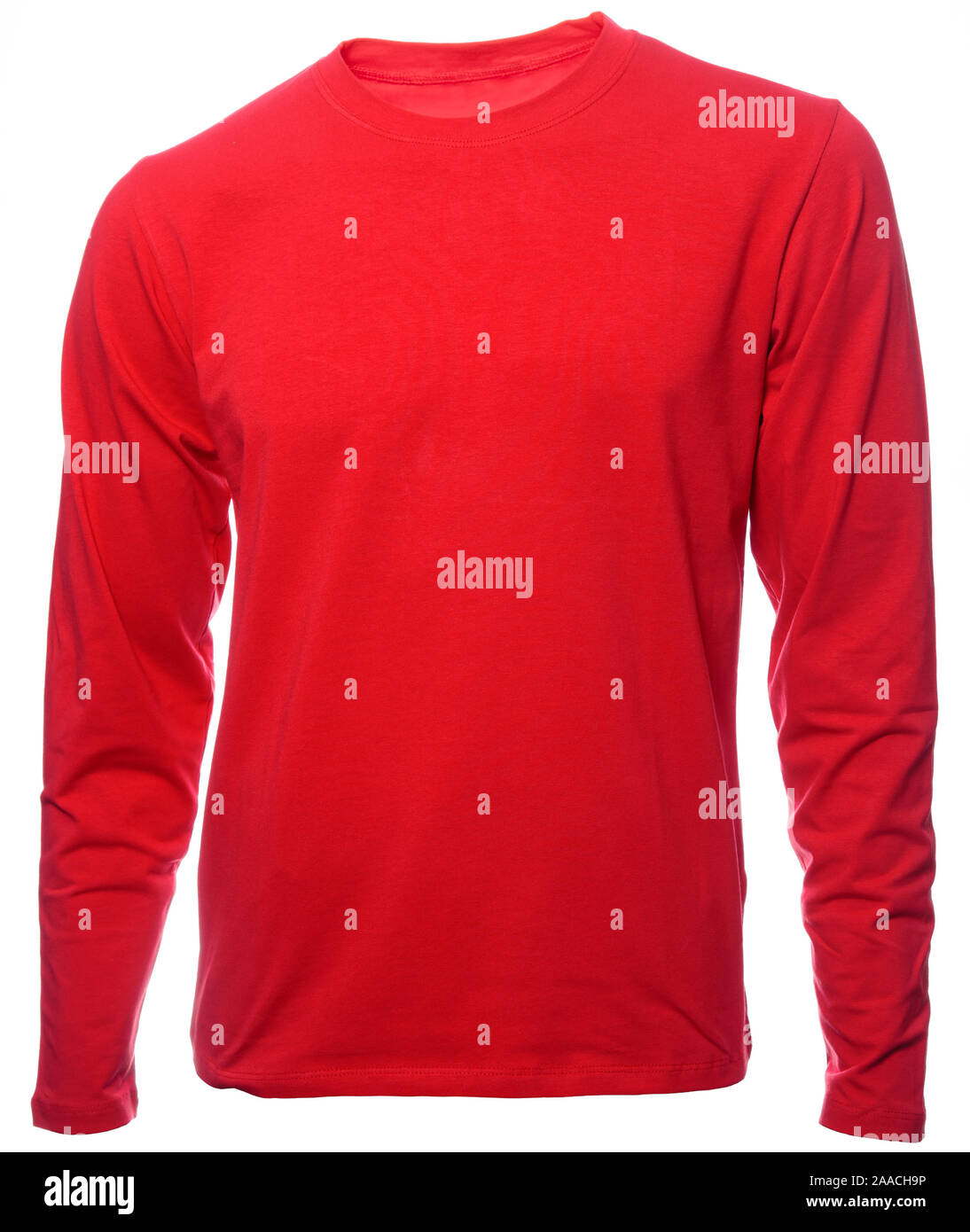 Red Plain Long Sleeved Shirt auf hohlen unsichtbare Mannequin auf weißem Hintergrund Stockfoto