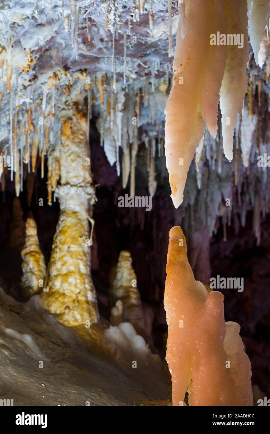 El Soplao ist eine Höhle in den Gemeinden Rionansa gelegen, ValdÃ¡Liga und HerrerÃ-as, Kantabrien, Spanien, Europa Stockfoto