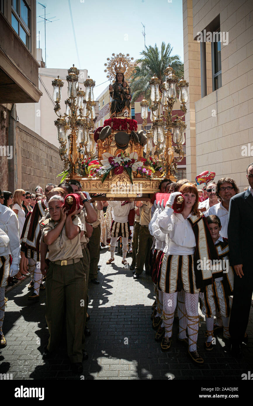 Spanien (Valencia) Algemesì Fest der Mare de Deu de la Salut: Madonna der Gesundheit in einer Prozession Stockfoto
