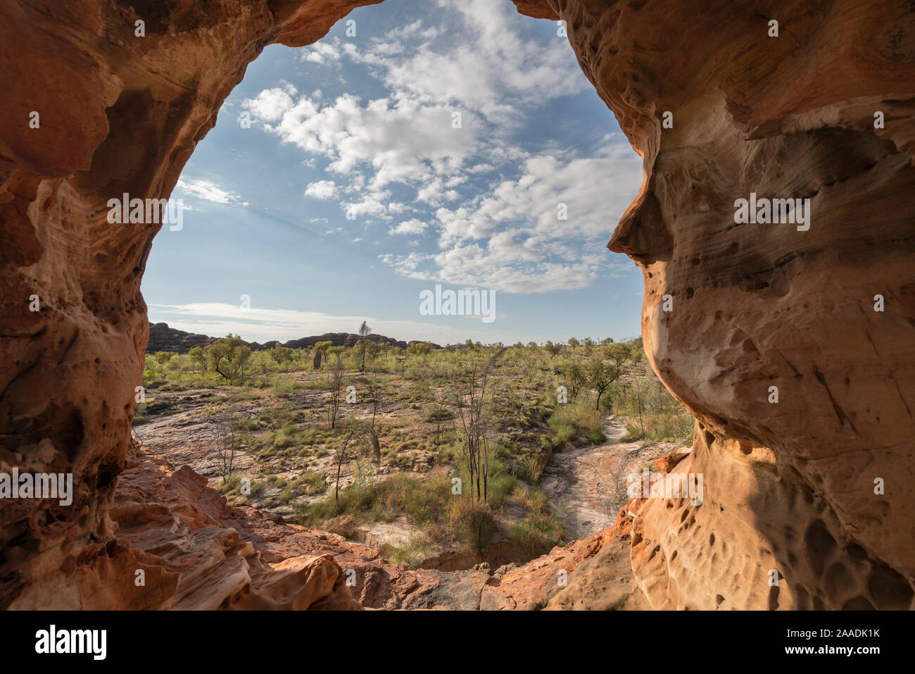 Das Fenster, Bungle Bungle Range, Purnululu National Park, UNESCO-Weltkulturerbe, Kimberley, Western Australia. Juni 2016. Stockfoto