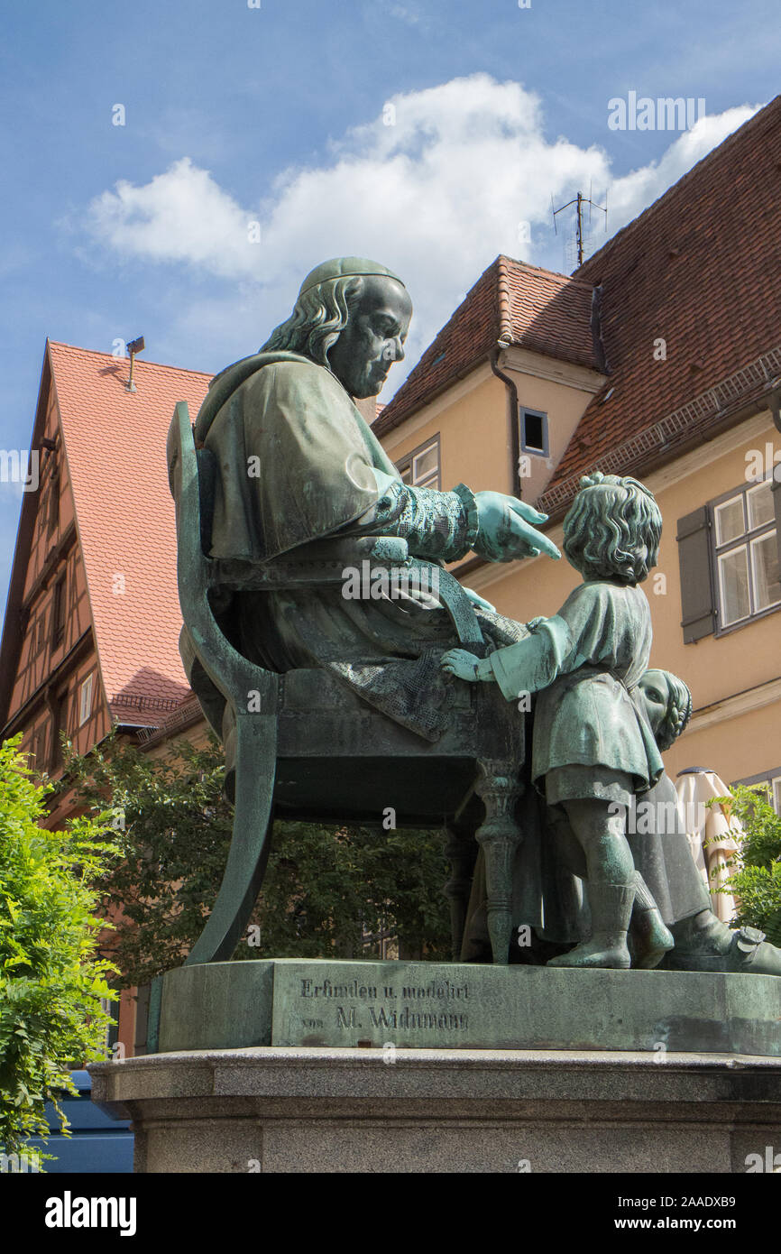 Denkmal von Christoph von Schmid (ne Johann Christoph Friedrich von Schmid), Dinkelsbühl, Franken, Bayern, Deutschland. Stockfoto