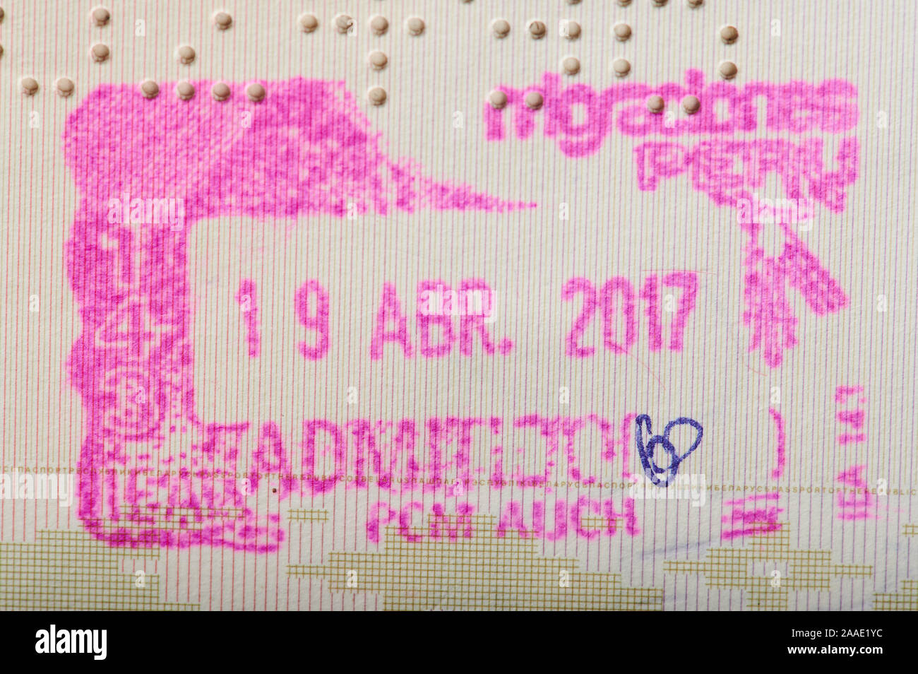 Zugelassen für Peru Land Stempel im Reisepass Seite Nähe zu sehen. Stockfoto