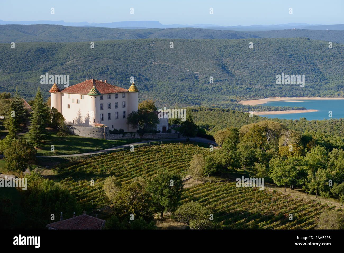 Château d'Aiguines oder Aiguines Château & Vines oder Vineyards Var Provence Frankreich Stockfoto