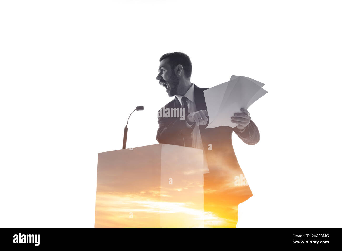 Falsch. Sprecher, Trainer oder Vorsitzenden während Politiker Rede auf weißem Hintergrund. Double Exposure - Wahrheit und Lüge. Business Training, sprechen, verspricht, wirtschaftlichen und finanziellen Beziehungen. Stockfoto