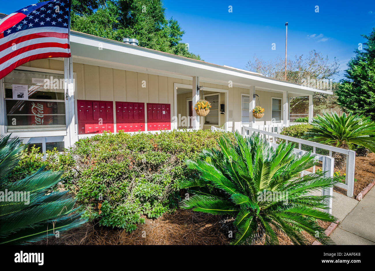 Das Büro im Four Seasons Apartments ist dargestellt in Mobile, Alabama. Der Apartment Komplex ist von Sealy Verwaltungsgesellschaft verwaltet. Stockfoto