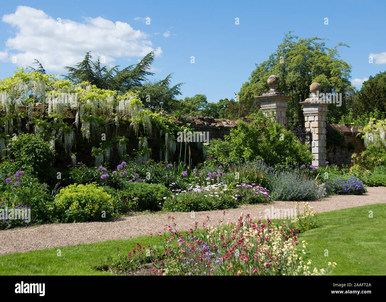 Doddington Halle Gärten im späten Mai Stockfoto