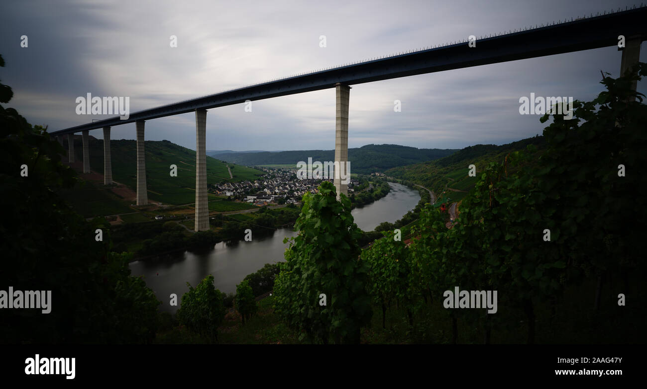 Hohe Mosel Brücke hoch Mosel Viadukt Stockfoto