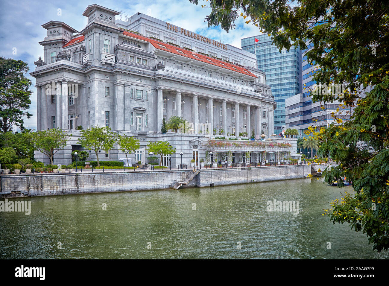 Das Fullerton Hotel Singapore am 1 Fullerton Square in Singapurs Innenstadt. Stockfoto