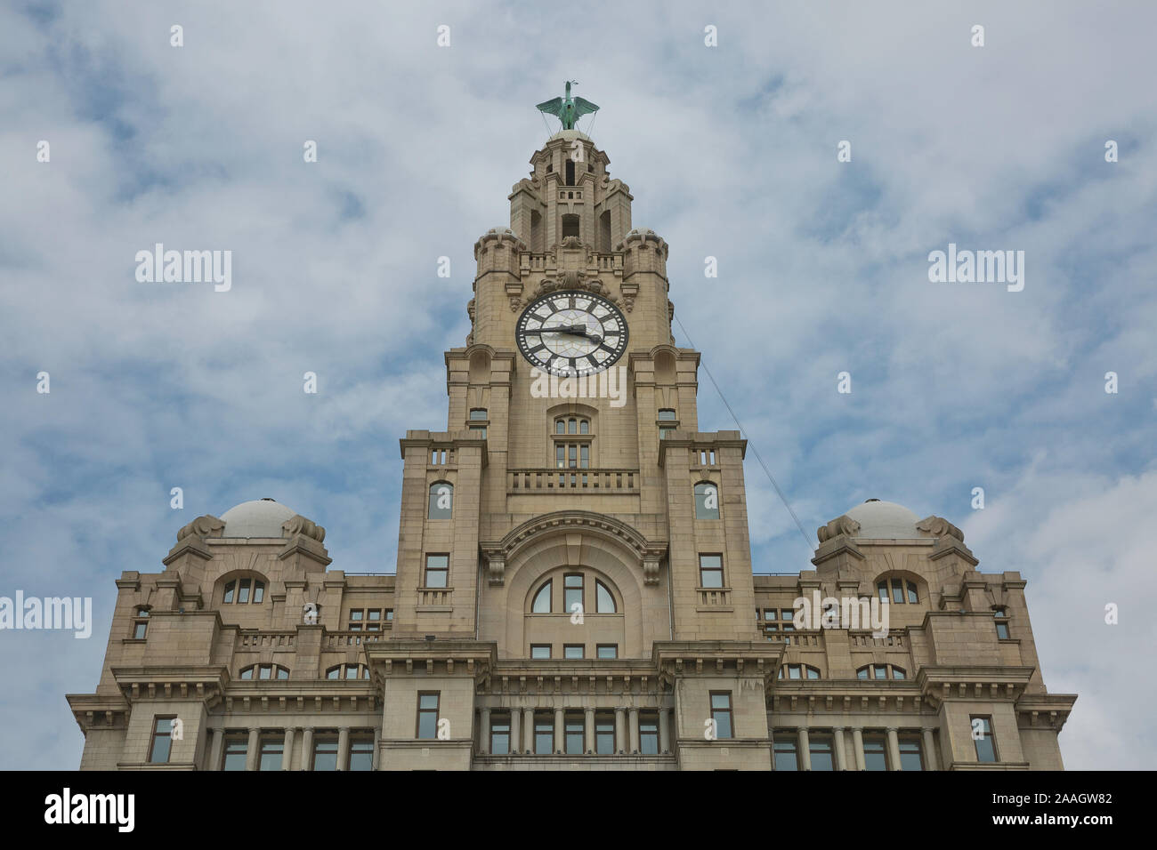 Liverpools historischen Liver Building und Clocktower, Liverpool, England, Vereinigtes Königreich. Liverpool, in der North West England, ist eine große Stadt und Metropol Stockfoto