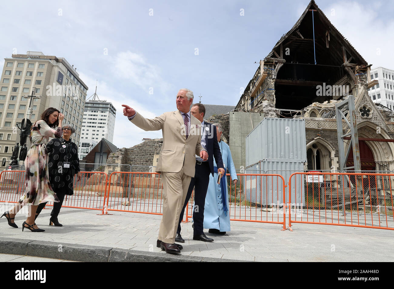 Der Prinz von Wales und Neuseeland Premierminister Jacinda Ardern bei einem Besuch in Christchurch Cathedral, am sechsten Tag des königlichen Besuch in Neuseeland. PA-Foto. Bild Datum: Freitag, 22. November 2019. Siehe PA Geschichte royals Charles. Photo Credit: Chris Jackson/PA-Kabel Stockfoto