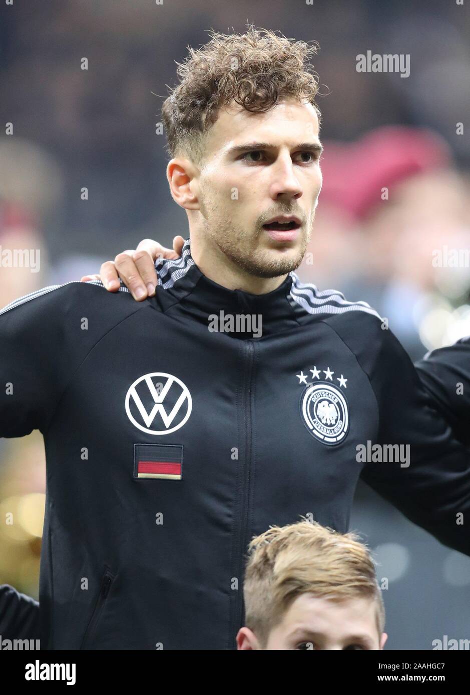 Firo: 19.11.2019 Fußball Europameisterschaft Euro Qualifikation: EM-Qualifikation Nationalmannschaft Deutschland - Nordirland 6:1 Hochformat, Leon Goretzka | Verwendung weltweit Stockfoto