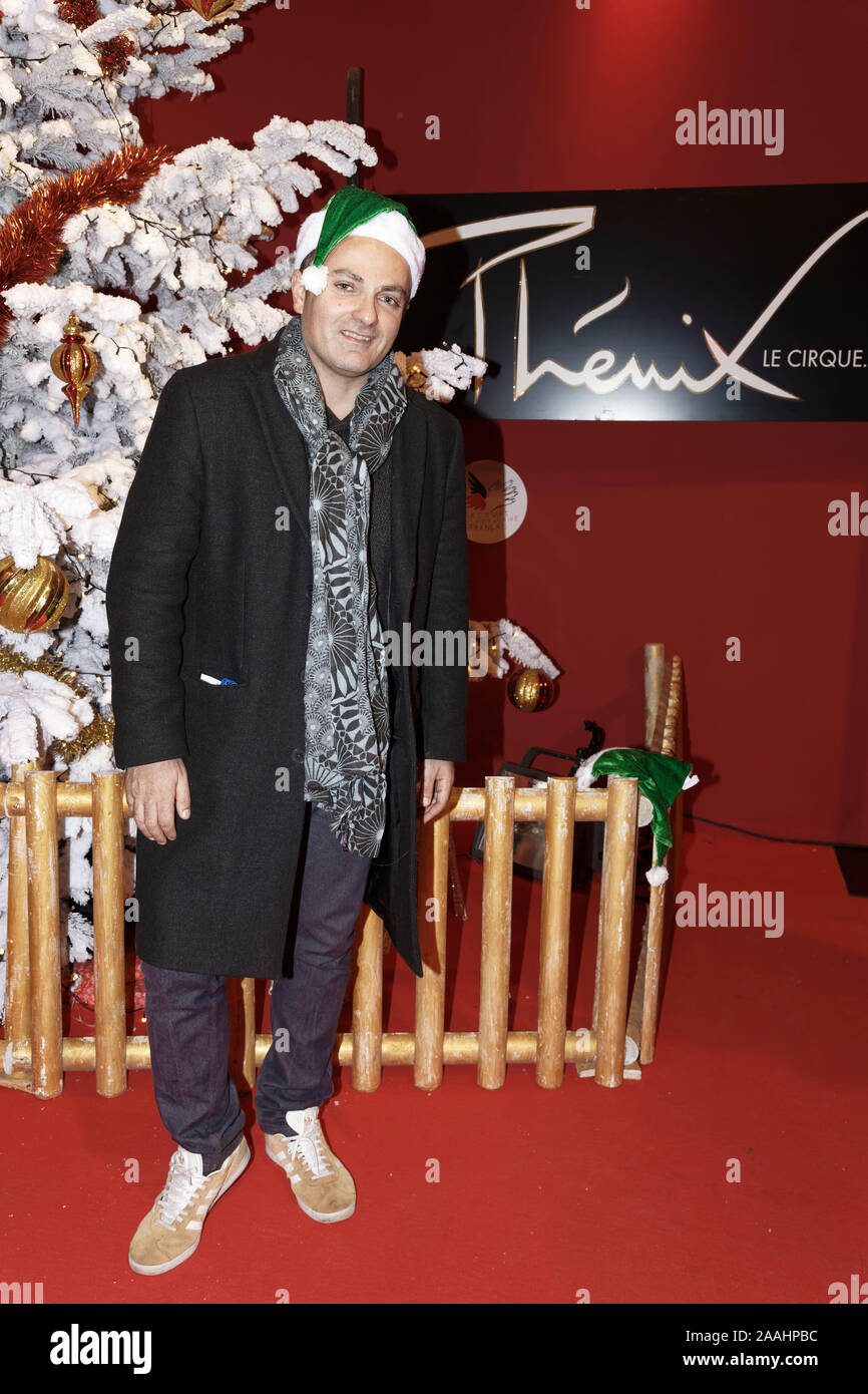 Paris, Frankreich. Nov, 2019 20. Laurent Amar besucht die 'Peres Noel Verts" von Le Secours Populaire Français Start bei Cirque Phenix in Paris, Frankreich Stockfoto