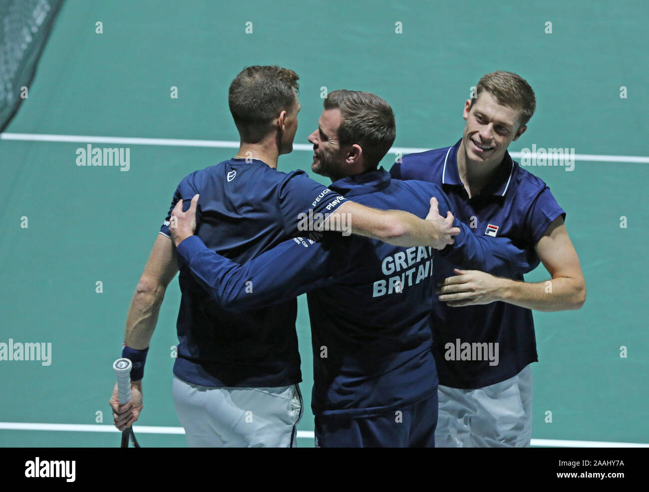 21 November 2019, Spanien, Madrid: Die tennisspieler von Großbritannien Doppeltmannschaft Jamie Murray und Neal Skupski ther Sieg feiern versus Kazakhistan, für die Gruppe E der Davis Cup, in Madrid, Spanien, heute, 20., November 2019. Foto: Cézaro De Luca Foto: Cezaro de Luca/dpa Stockfoto