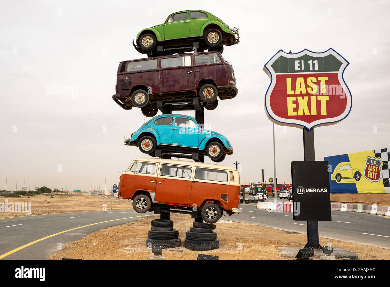 Letzte Ausfahrt auf der E 11 der Sheikh Zayed Road, Abu Dhabi, VAE Stockfoto