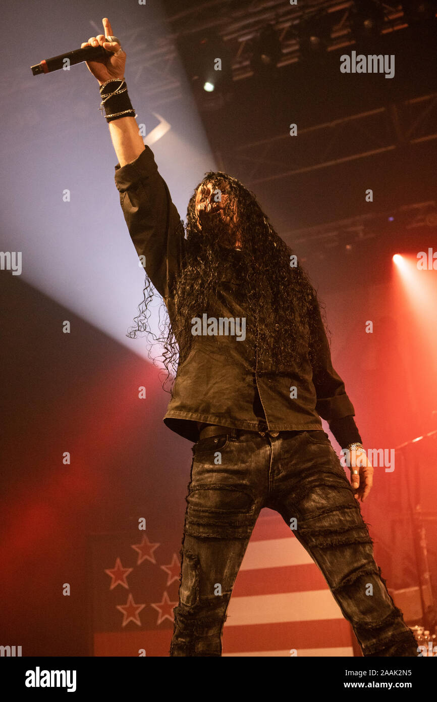 Fontaneto d'Agogna Italien. 21. November 2019. Die amerikanische heavy metal band Skid Row führt live auf der Bühne am Phänomen während der "European Tour 2019". Stockfoto