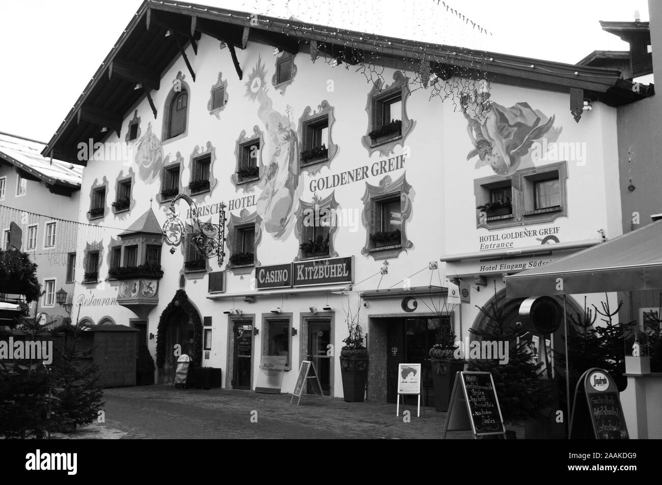 Das Casino Goldenen Greif in der Stadt Kitzbühel ist in einer wunderschön dekorierten historischen Haus Stockfoto