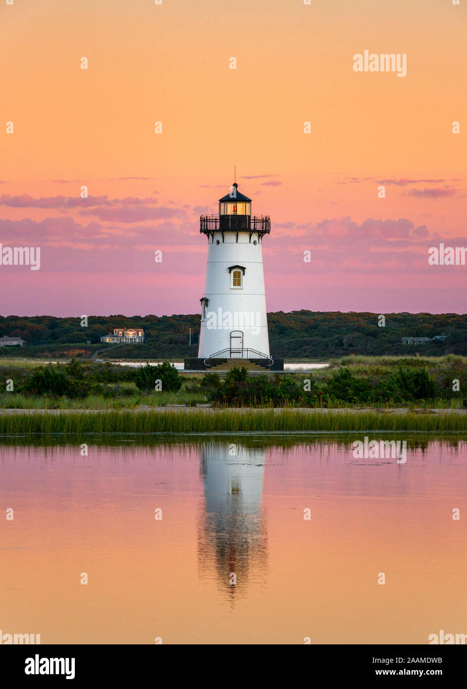 Edgartown Lighthouse bei Sonnenaufgang, Martha's Vineyard, USA. Stockfoto