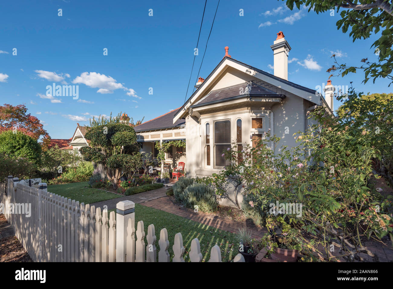 Eine Föderation bungalow Home mit einigen Kunst und Handwerk bietet in Roseville auf Sydney, Norden Australiens Küste. Stockfoto