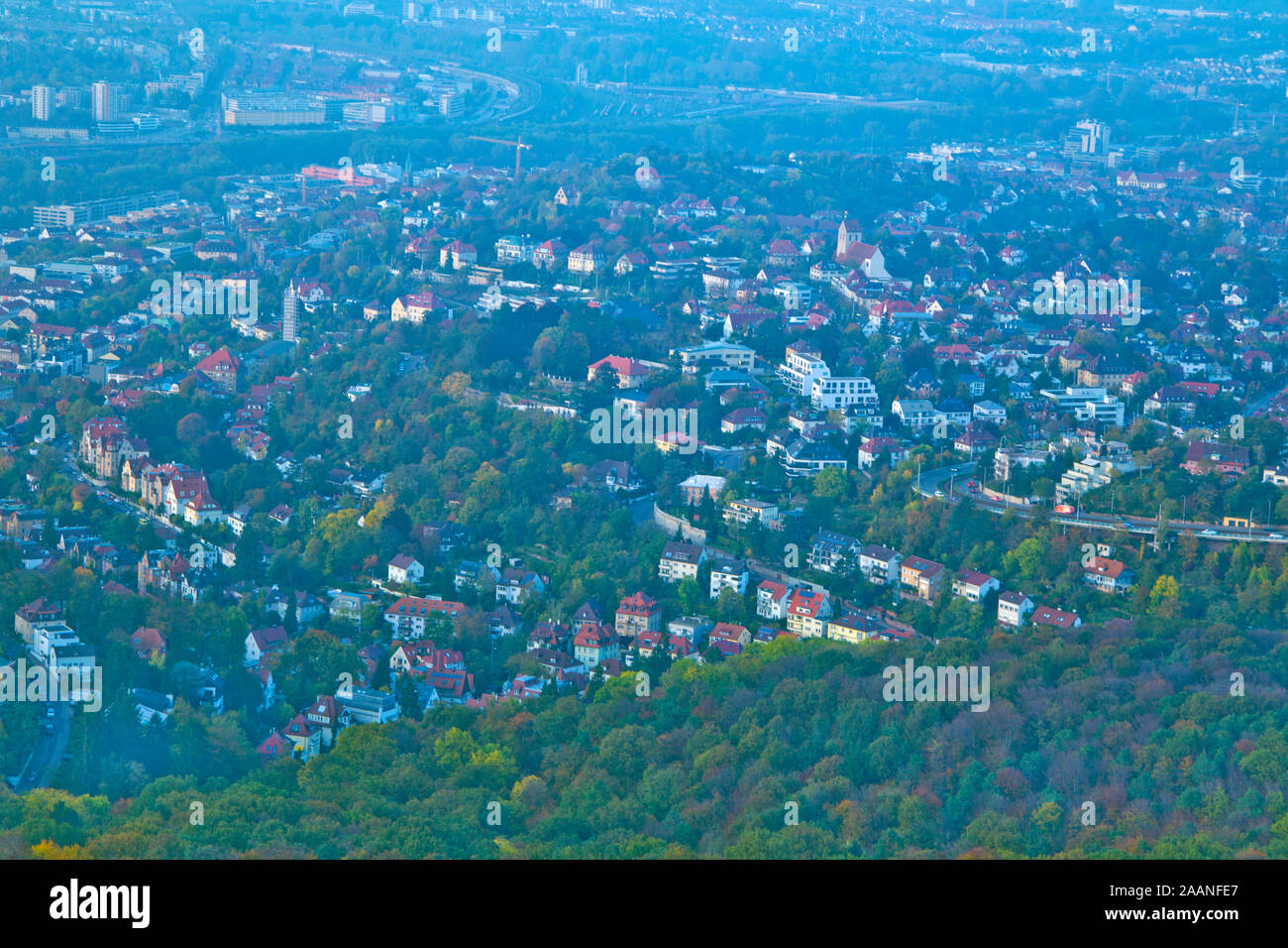 Stadtbild von Stuttgart City in einer nebligen Tag, Deutschland. Stockfoto