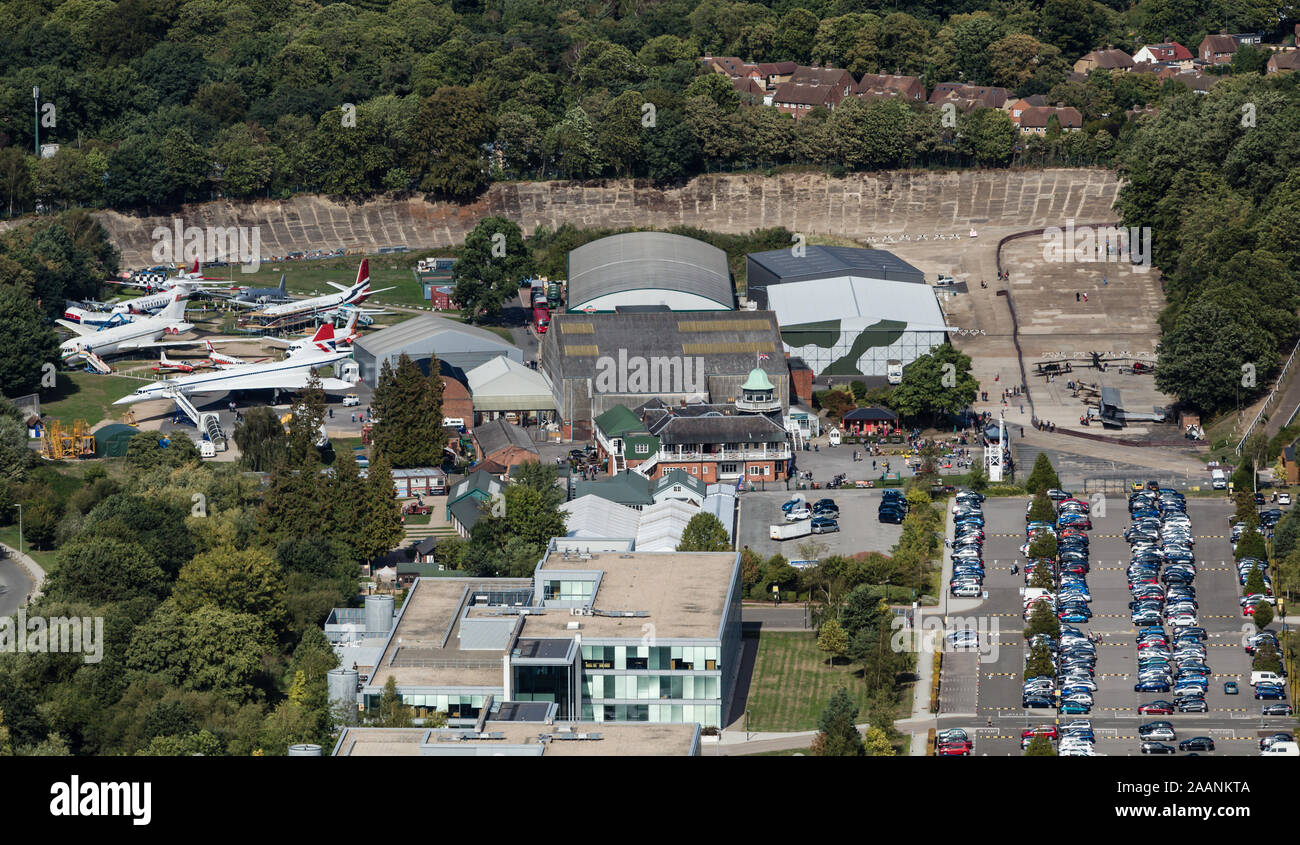 Brooklands Museum aus der Luft Stockfoto