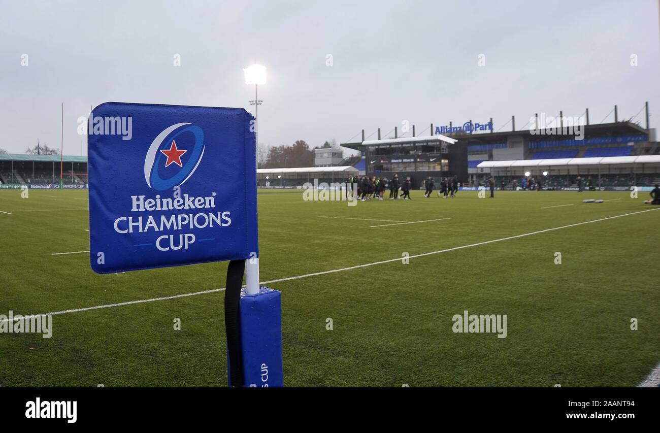 Hendon. Vereinigtes Königreich. 23. November 2019. Eine GV (Gesamtansicht) des Stadions mit den Heineken Cup Branding. Sarazenen v Fischadler. Pool 4. Heineken Champions Cup. Zweiten (2.) Runde. Allianz Park. Hendon. London. UK. Kredit Garry Bowden / Sport in Bildern/Alamy Leben Nachrichten. Stockfoto