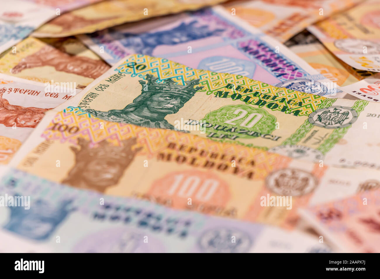 Eine Komposition von moldauischen Leu. MDL Banknoten bietet große Möglichkeiten für die Illustration von Themen wie Handel, Banken, Medien, etc. Stockfoto
