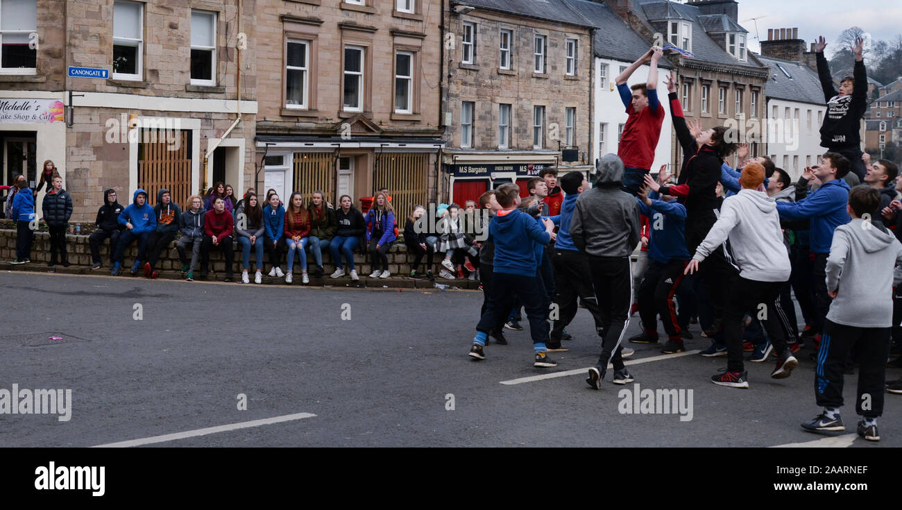 Die jungen handba in Jedburgh Stockfoto