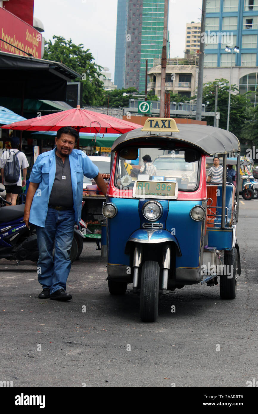 Tuk Tuk Fahrer in Bangkok, Thailand Stockfoto