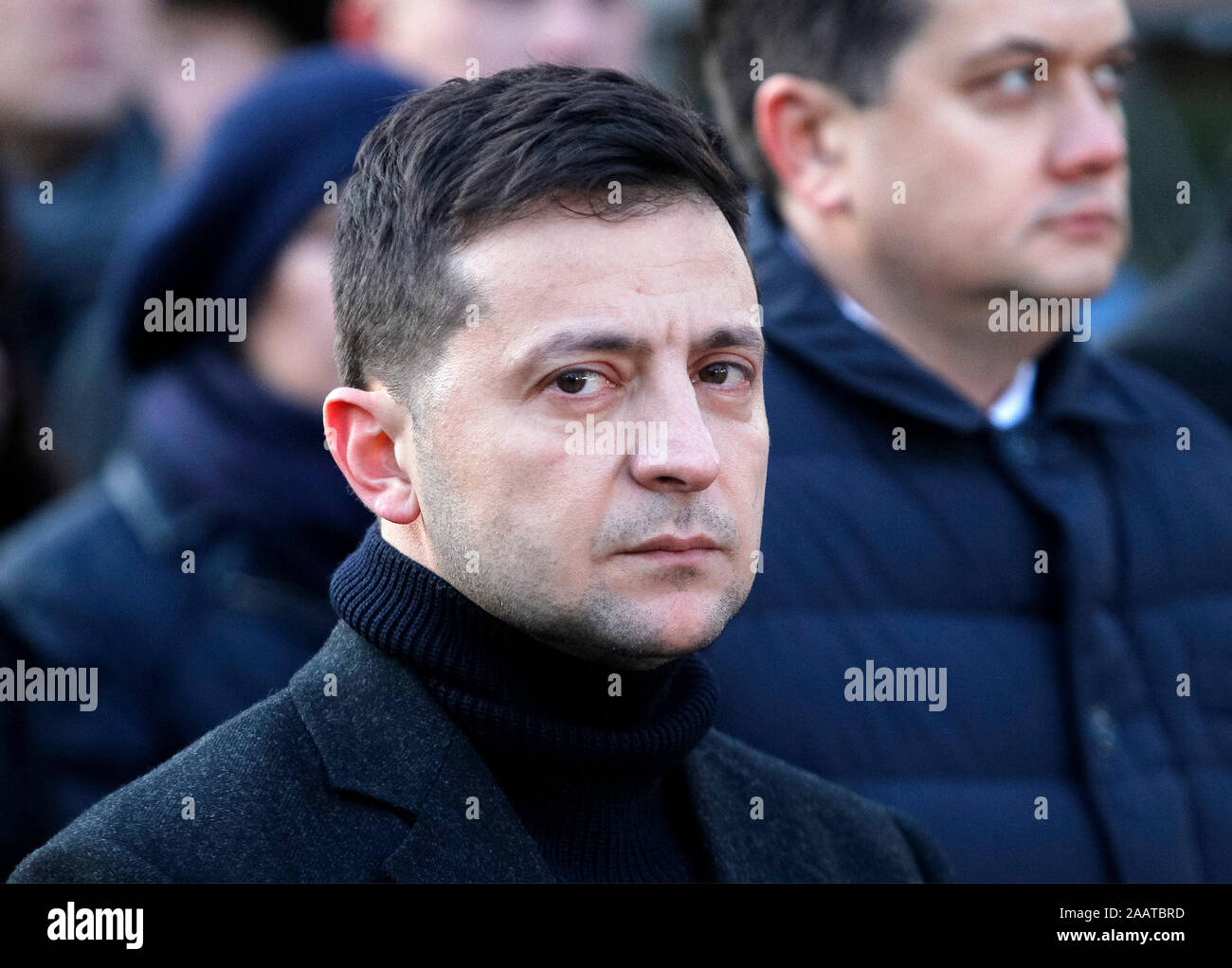 Der Präsident der Ukraine, Wladimir Zelensky während der Veranstaltung gesehen. Ukrainer markieren Sie den 86. Jahrestag der Großen Hungersnot oder der Großen Hungersnot von 1932-33. Der Holodomor war eine Hungersnot in der sowjetischen Ukraine 1932 und 1933, die Millionen von Ukrainern getötet. Seit 2006, den Holodomor wurde von der Ukraine und 15 weiteren Ländern als Völkermord des ukrainischen Volkes, die von der sowjetischen Regierung anerkannt. Stockfoto