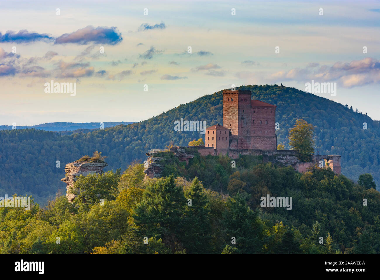 Annweiler am Trifels: Trifels Burg im Pfälzerwald, Pfälzer Wald, Rheinland-Pfalz, Rheinland-Pfalz, Deutschland Stockfoto