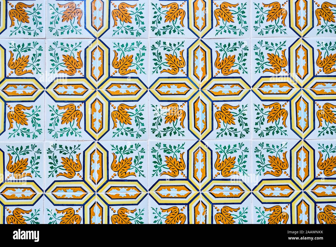 Portugal, Lissabon, Alfama, Kacheln Azulejos an der Wand Stockfoto