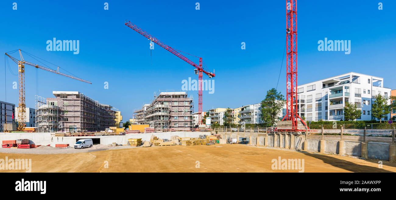 Baustelle an einem sonnigen Tag Stockfoto