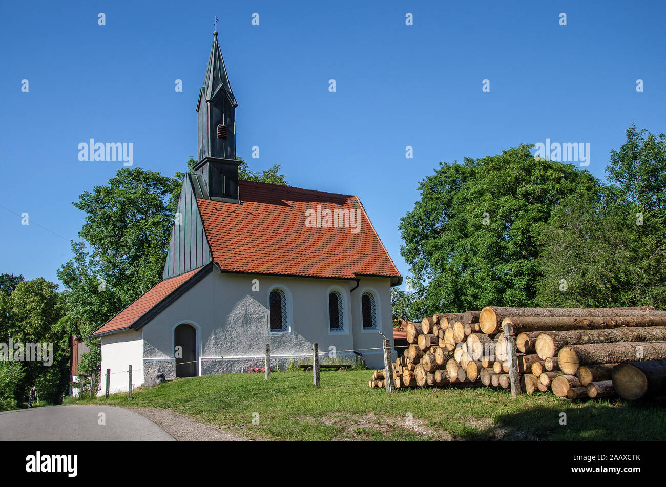Ländliche Landschaft in Reitham/Warngau auf dem Weg zum Tegernsee Stockfoto