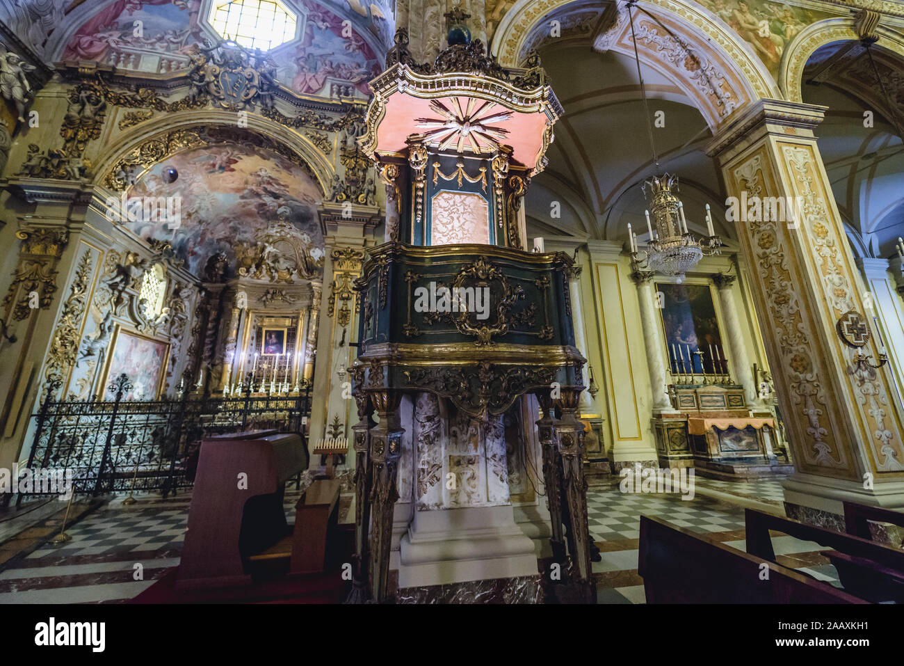 Innenraum der Heiligen Maria von der Ankündigung der Kathedrale in Palermo Küstenstadt und Gemeinde in der Metropole von Catania, Sizilien, Italien Stockfoto