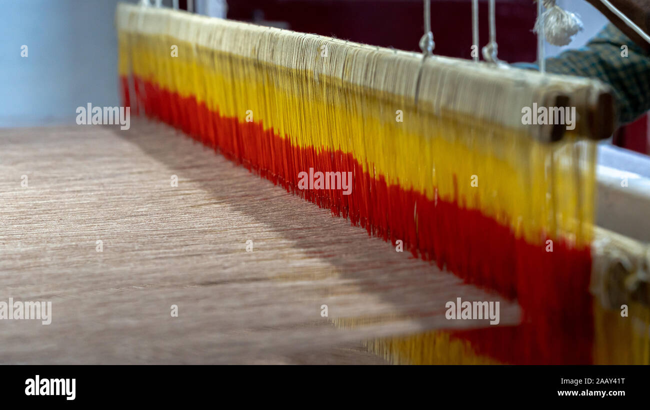 Wolle weben Handwebstuhl Textilfabrik aus Nord Indien Stockfoto