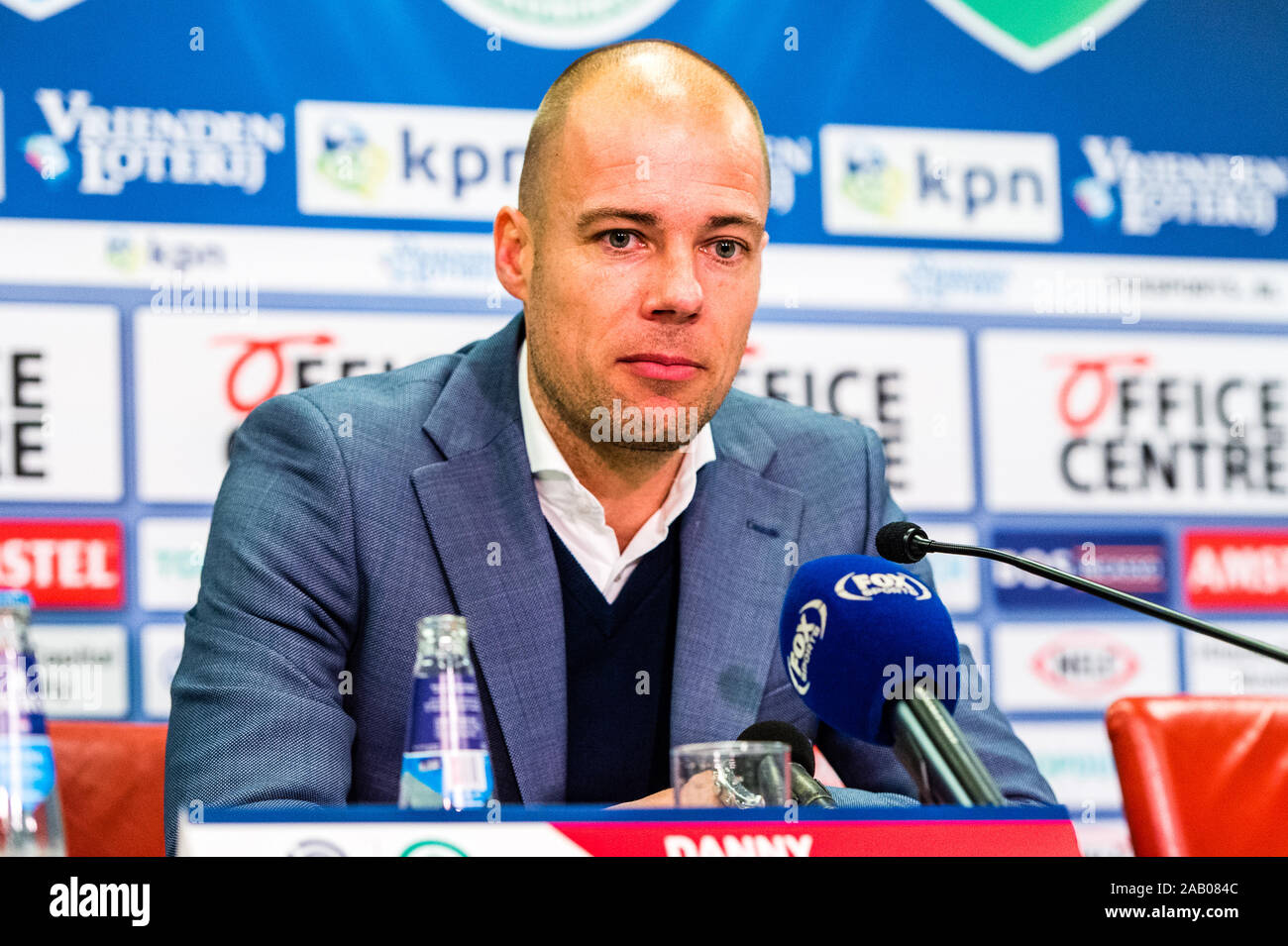 24. november 2019 Groningen, Niederlande Fußball Niederländer Eredivisie Groningen gegen Feyenoord L-R FC Groningen Trainer Danny Buijs Fußball Eredivisie Saison 2019-2020 Stockfoto